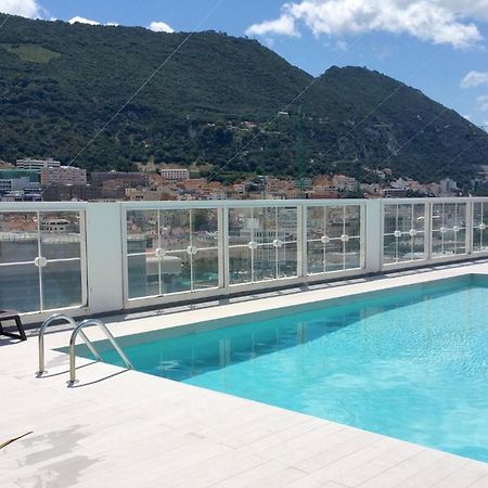 New With Ac Central Suites With Pool Access And Squash Courts! Sleeps Family Or 4 Guests Gibraltar Exteriér fotografie