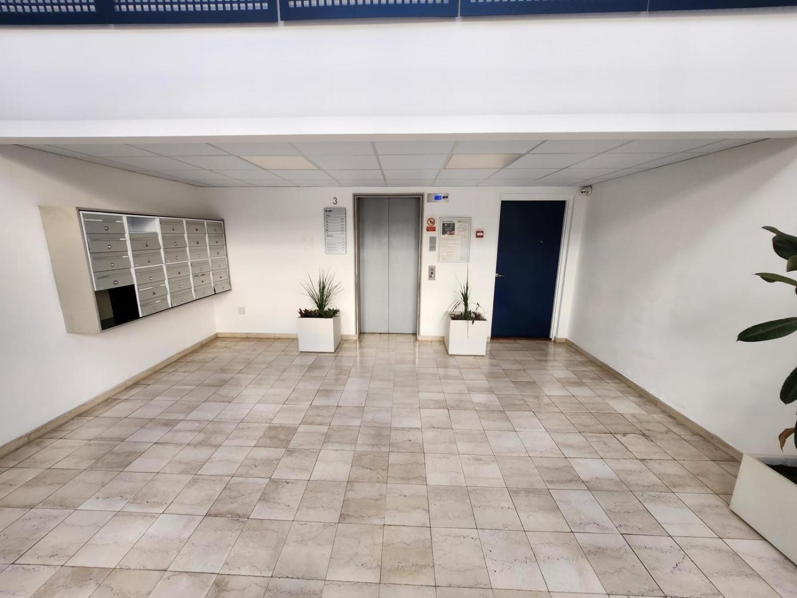 New With Ac Central Suites With Pool Access And Squash Courts! Sleeps Family Or 4 Guests Gibraltar Exteriér fotografie