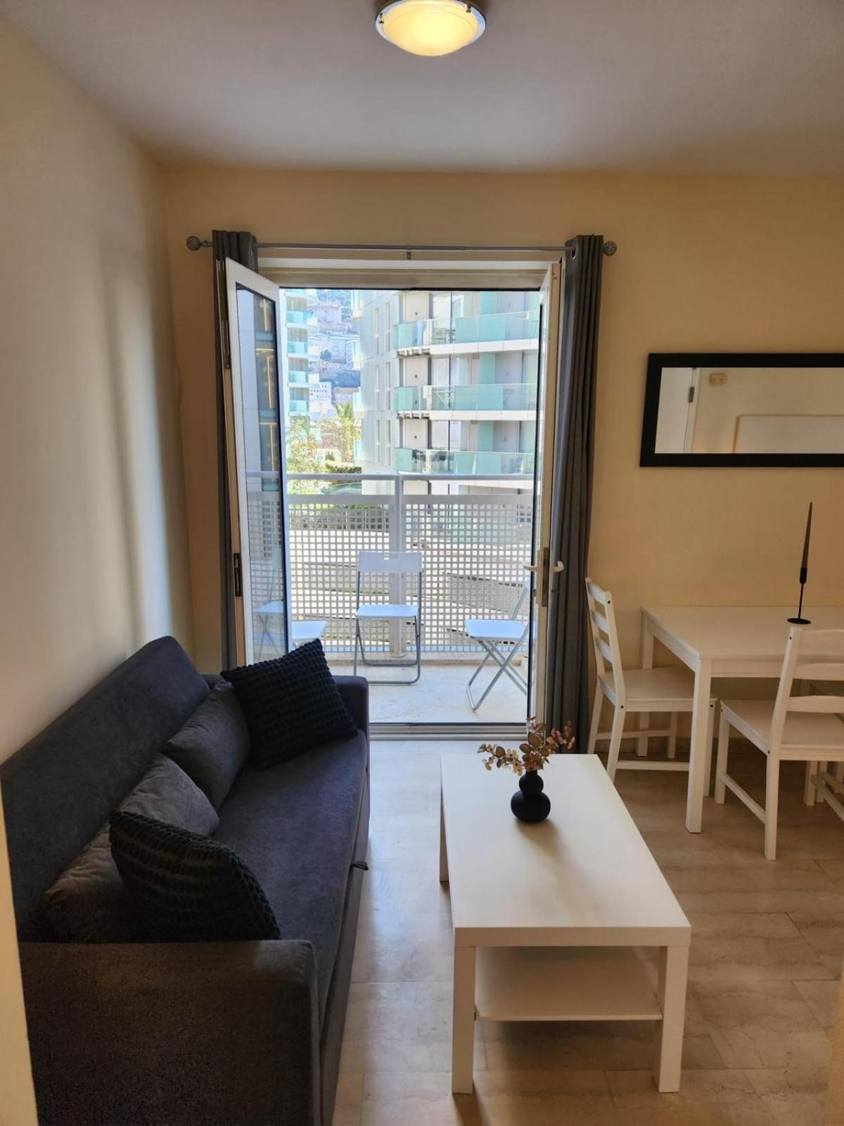 New With Ac Central Suites With Pool Access And Squash Courts! Sleeps Family Or 4 Guests Gibraltar Exteriér fotografie
